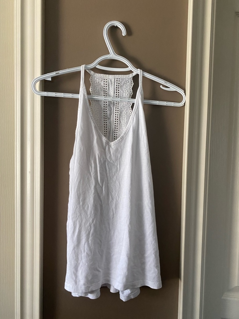 Banana Republic White Lace-Back Camisole